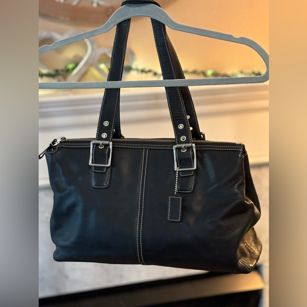 Coach Vintage Hampton Medium Tote Black Soft Leather